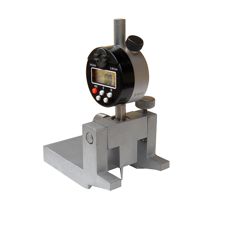 車(chē)軸卸荷槽(cao)或軸頸根(gēn)部鏽蝕深(shēn)度測量儀(yí)(數顯)