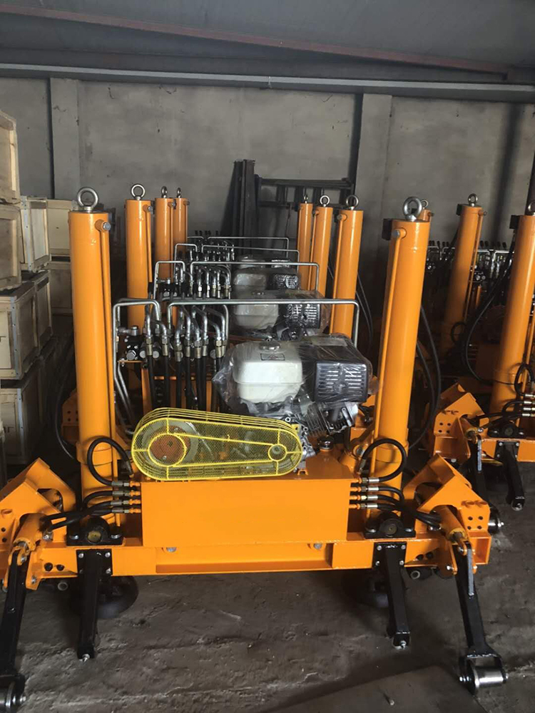 YQBJ-250型門式液(yè)壓起撥道機