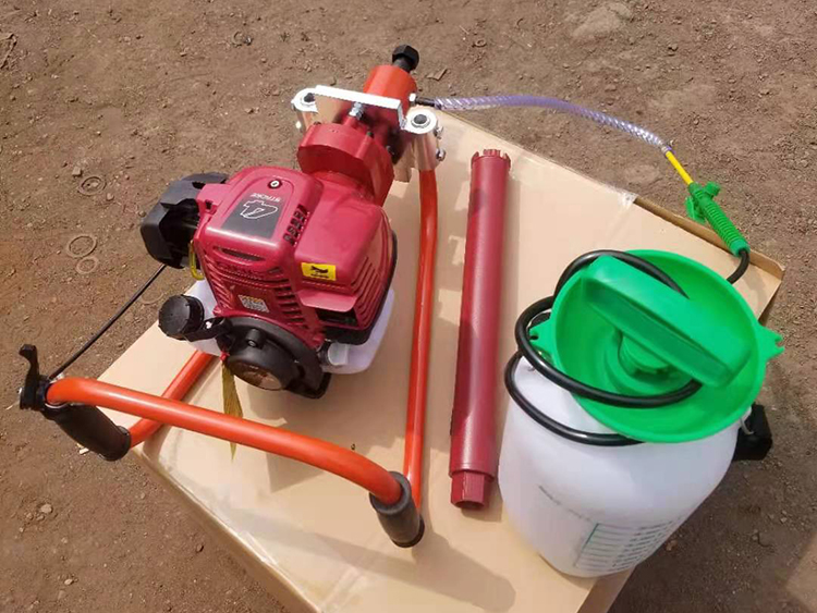 NLQ-45型内燃砼(tong)枕螺栓鑽(zuàn)取機