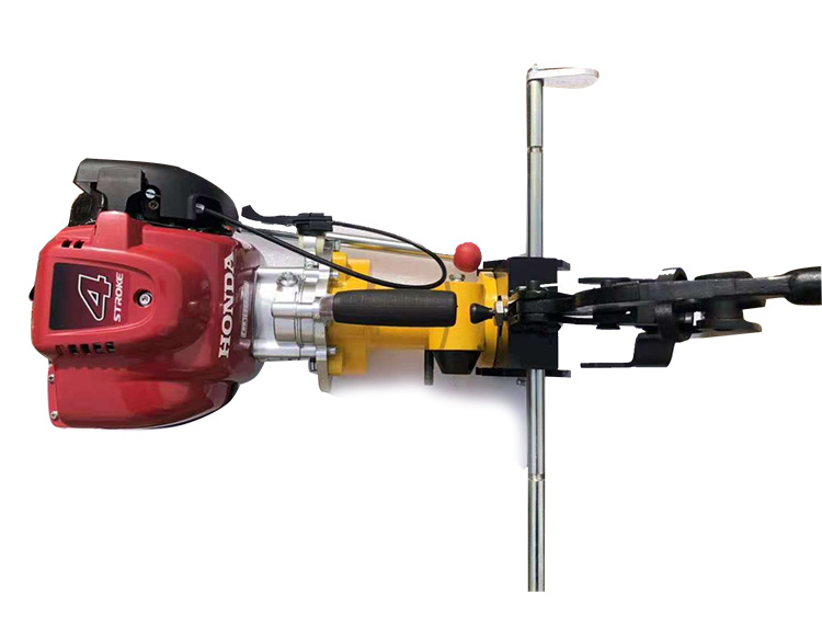 NZG-31型内燃(rán)鋼軌鑽孔(kong)機