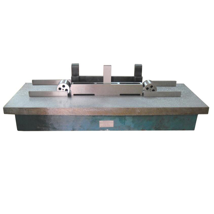 量塊式(shi)輪徑測量(liàng)器示值誤(wù)差檢具